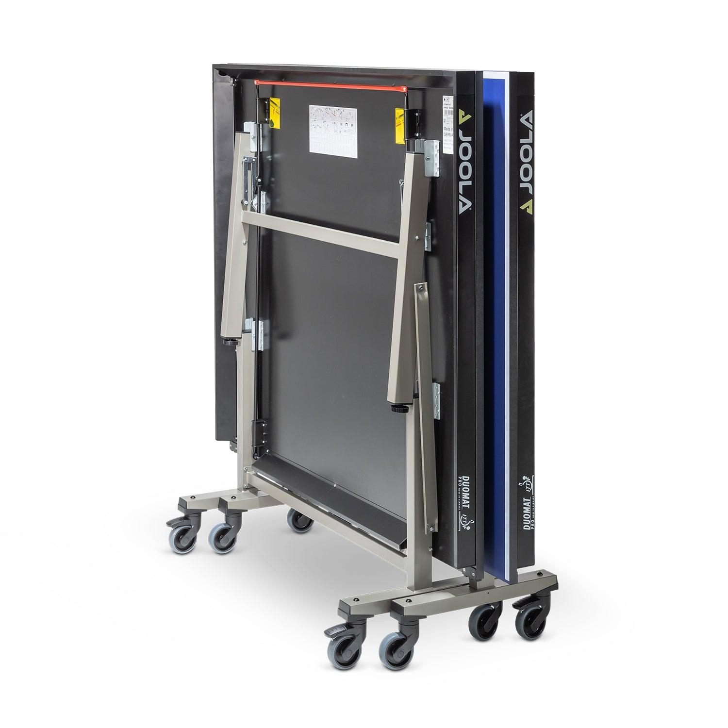 Close-up of the JOOLA table tennis table DUOMAT PRO, highlighting the high-quality material.