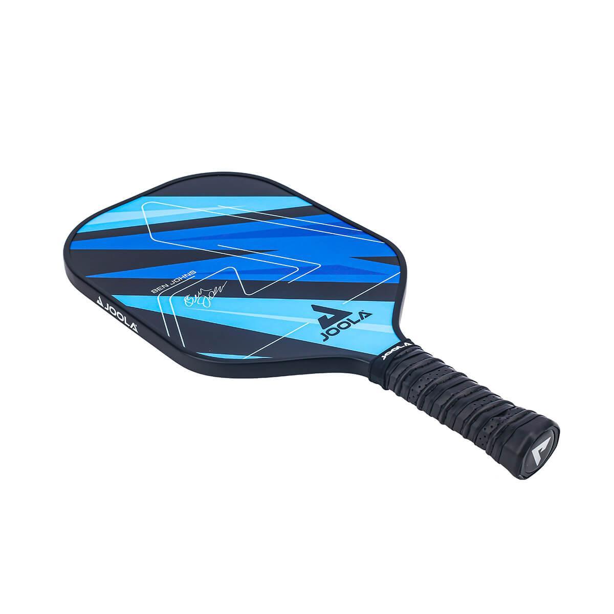 Front view of the JOOLA Pickleball Set Elemental Net + 2x Ben Johns Blue Lightning Set, highlighting the elegant appearance.