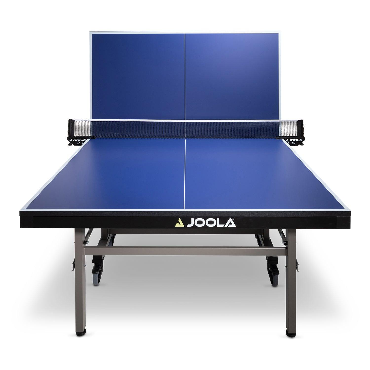 Focus on the edges of the JOOLA table tennis table DUOMAT PRO, showing precise craftsmanship.