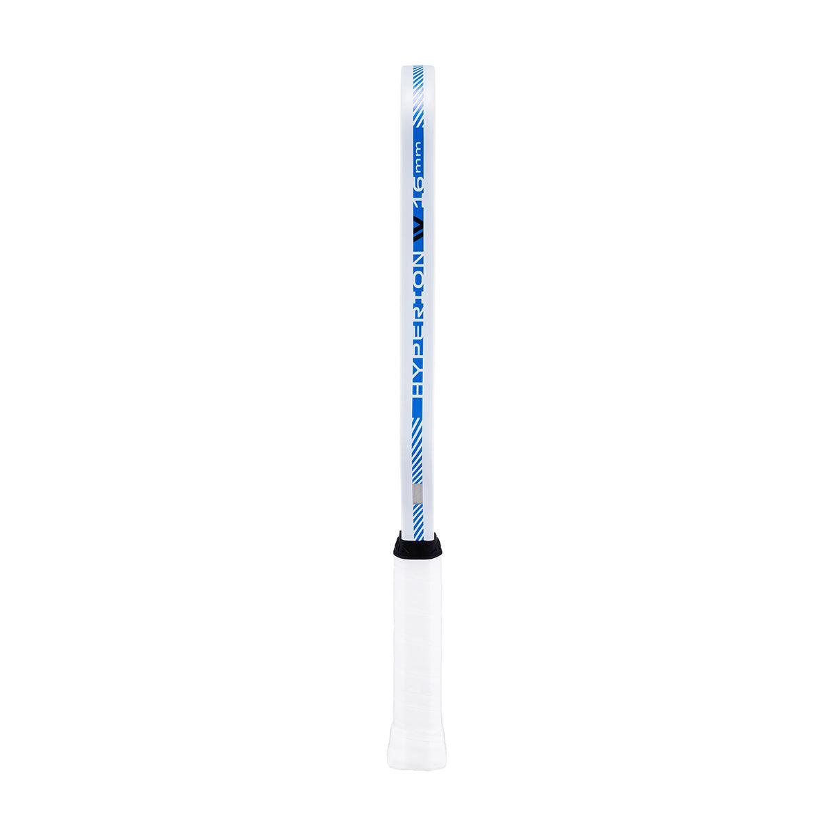 Side view of a white tennis bat with blue lettering "EXPERT ONE 16 mm" and white grip tape.